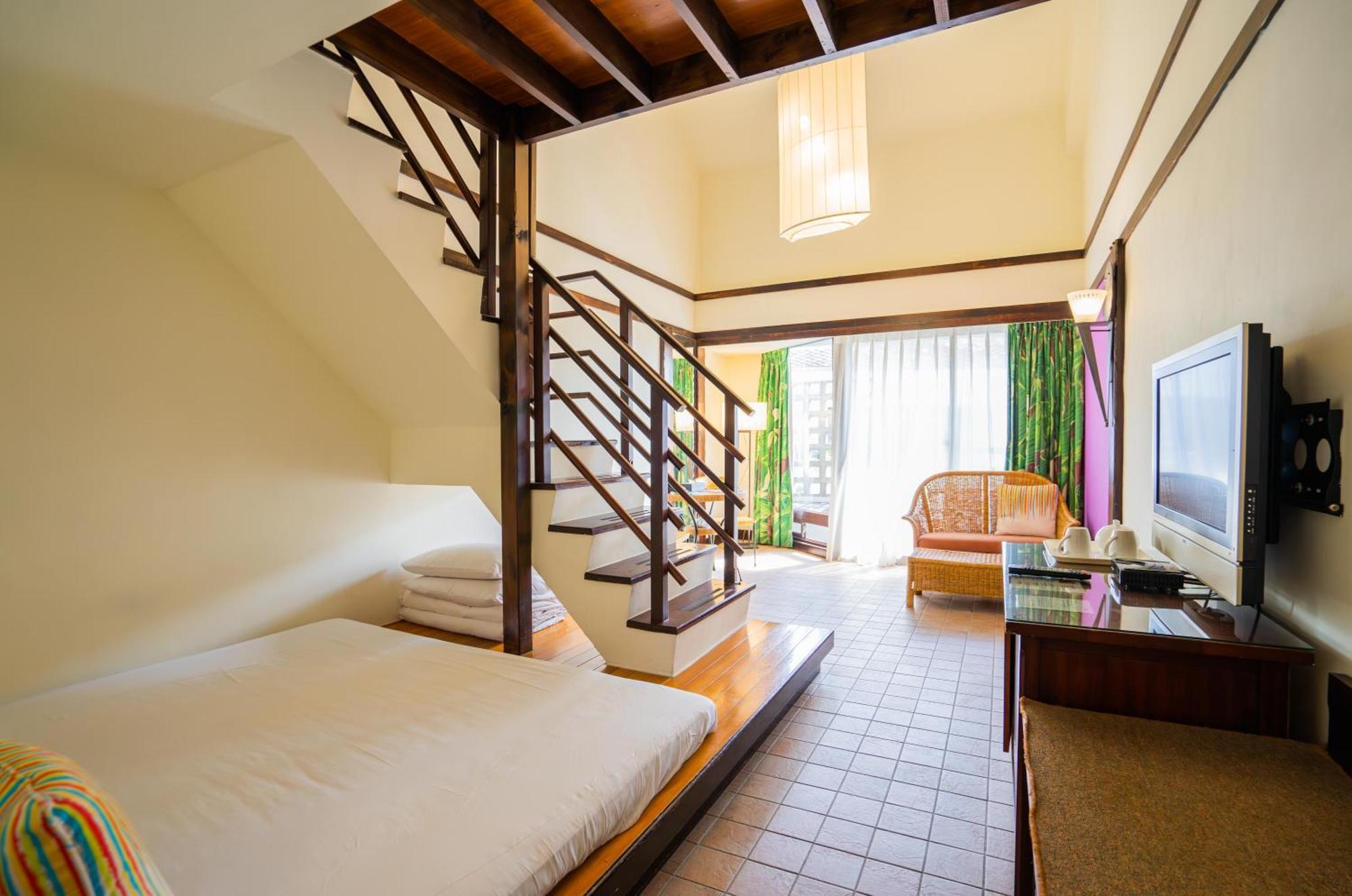 Yoho Beach Resort Kenting Хенгчун Экстерьер фото A room at the hotel