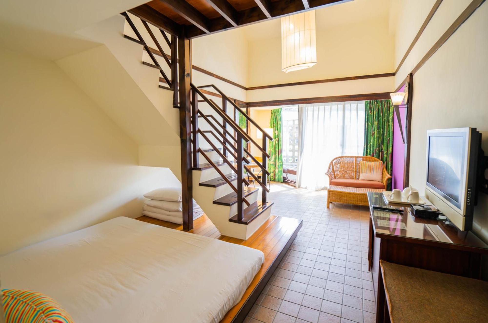 Yoho Beach Resort Kenting Хенгчун Экстерьер фото A room at the hotel